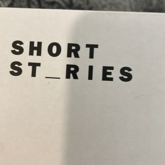 Short Stories NIB metal scale! Only taken OOB to take pics. Sold out online ❤️❤️ - Picture 3 of 3